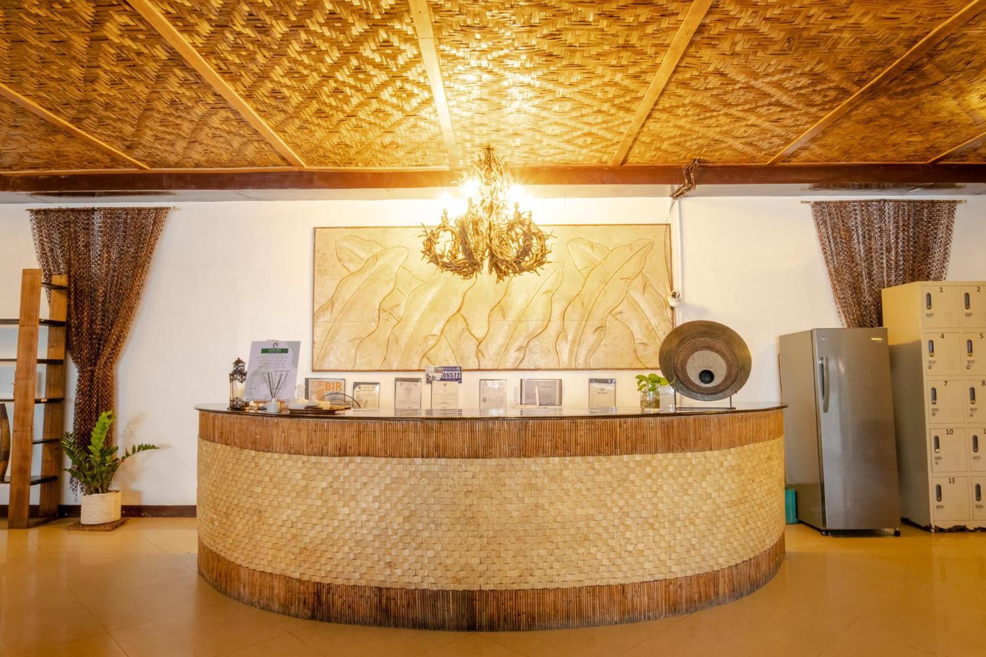 מקטאן Public House Hostel מראה חיצוני תמונה